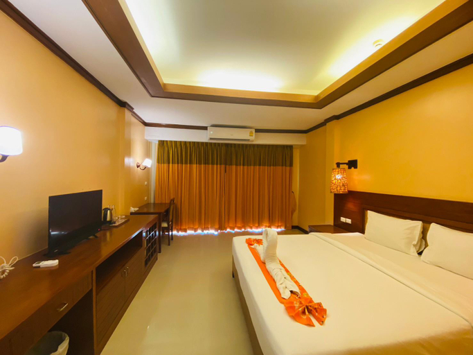 Bedroom 12