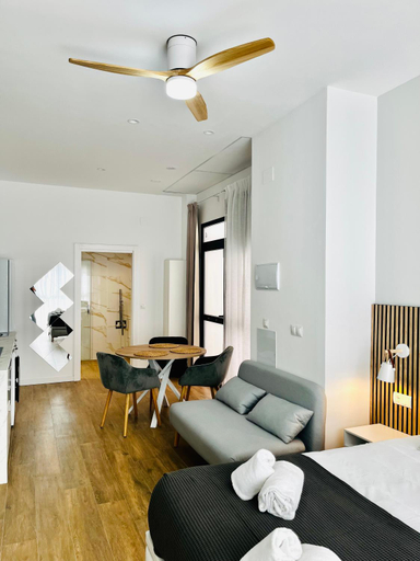 Others 4, Travel Habitat Mediterranean Suites, Valencia