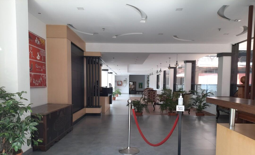 Others 4, The Hotel Canoe, Kannur