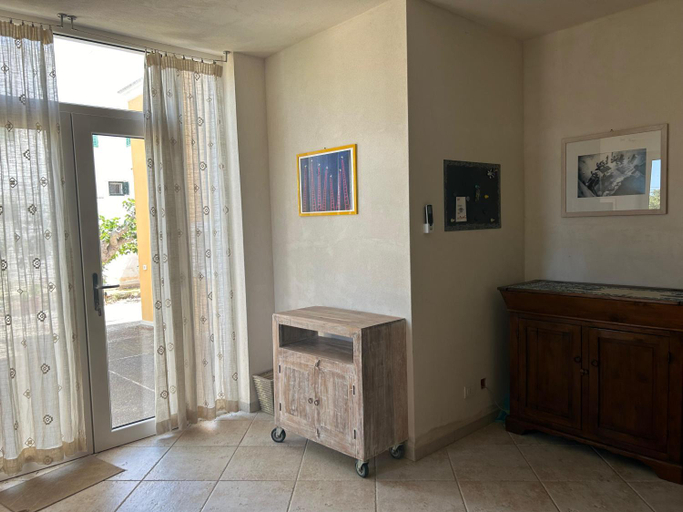 Others 5, Summertime Villa, Brindisi