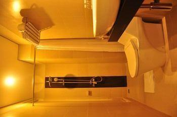 Bathroom 11