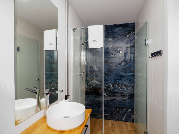 Bathroom, Ostoja Colette, Sławno