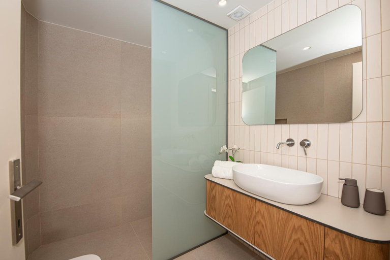 Bathroom 2, CK Apartments, Ionian Islands