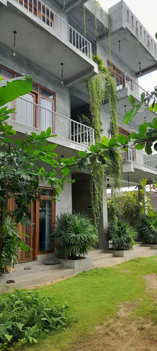 Exterior & Views 2, Surf Gangs Hotel, Pothuvil