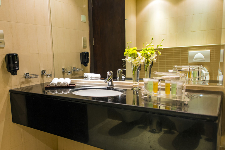 Bathroom 4, Imperial Suites Hotel, Doha