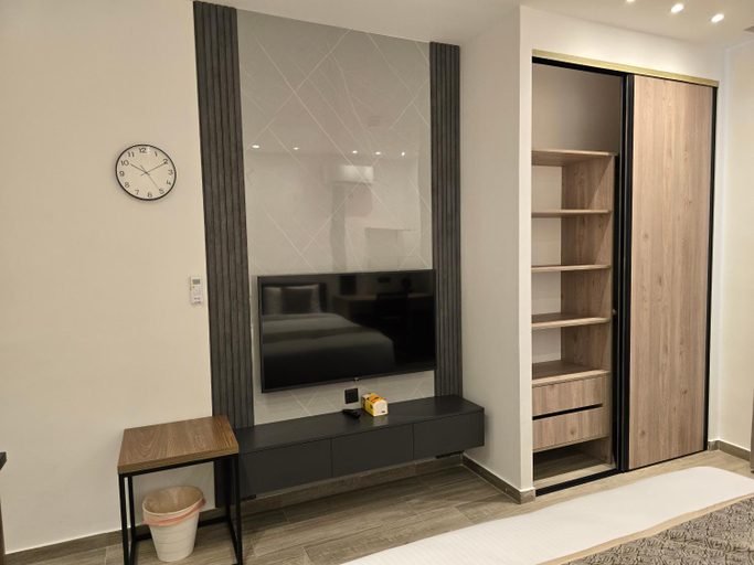 Bedroom 2, Alshakreen suites, Ardhah