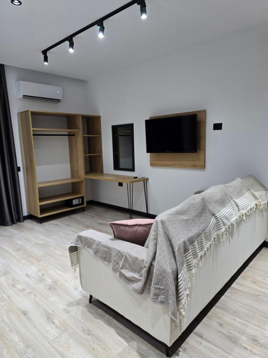 Bedroom 2, F&J Hotel, Sarandës