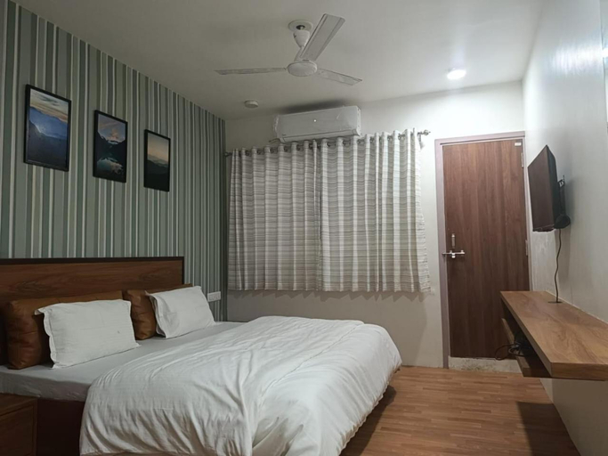 Others 4, Hotel Green Park - Sector 11, Gandhinagar