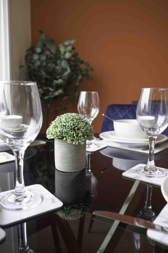 Food & Drinks 3, Braelochan Stay, West Dunbartonshire