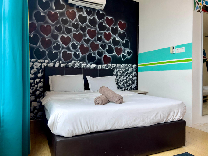 Bedroom 9