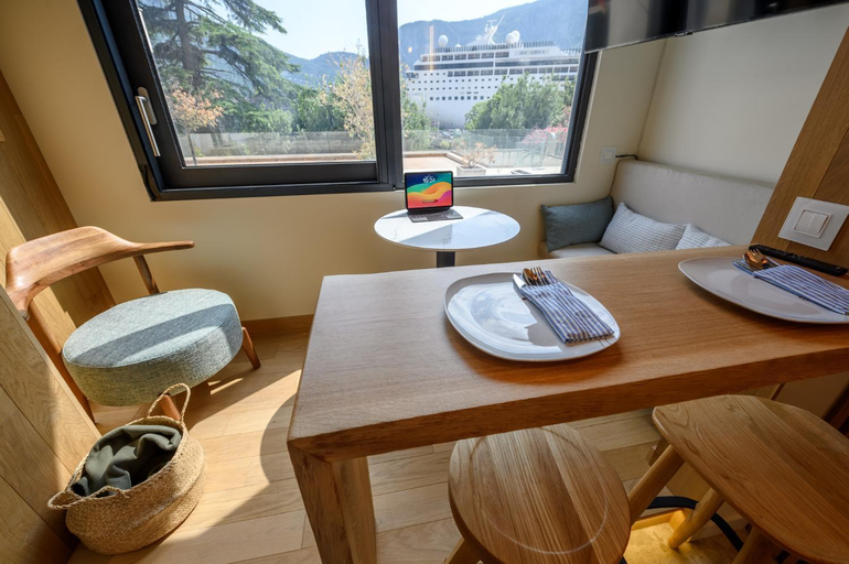 Others 4, Modular Sea view Spa Studio