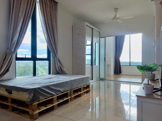 Bedroom 13