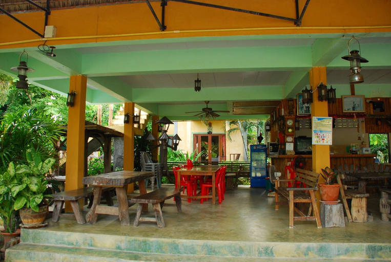 Food & Drinks 5, Baanbali Beach Resort, Pran Buri