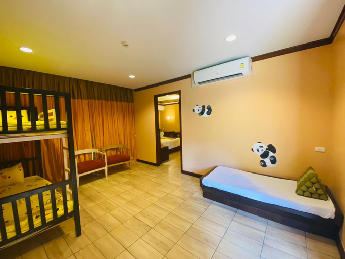Bedroom 9