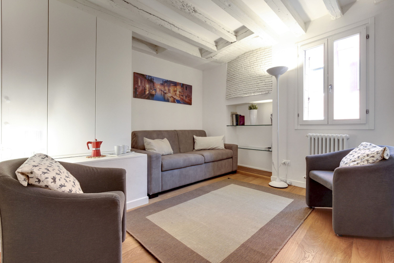 Room 2, Pozzo Roverso by Wonderful Italy, Venezia