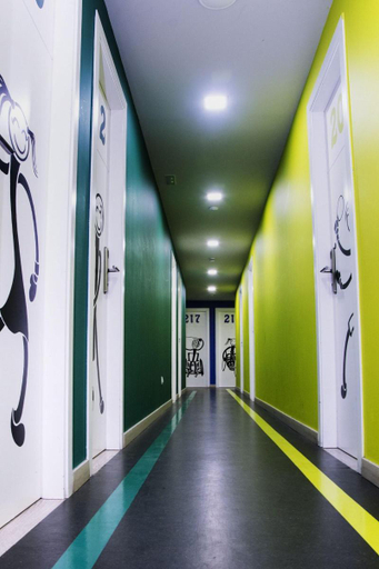 Public Area 3, Bcn Sport Hostels, Barcelona