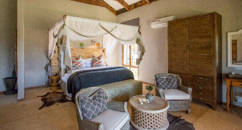 Bedroom 3, Botlierskop The Village Lodge, Eden