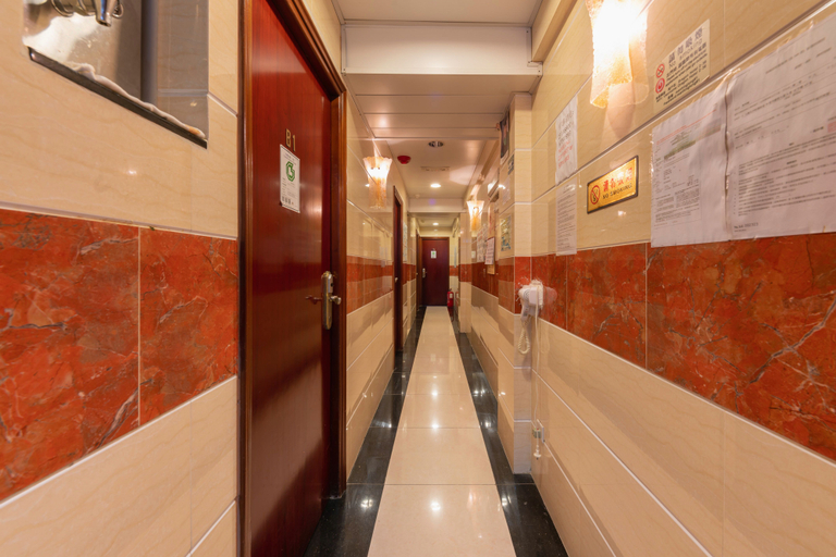 Others 2, Man Hing Lung Hotel, Kowloon