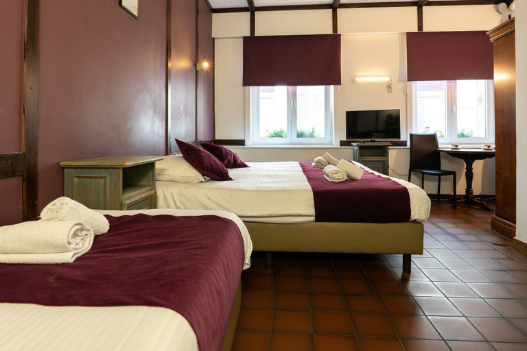 Bedroom 4, Flandria Hotel, Oost-Vlaanderen