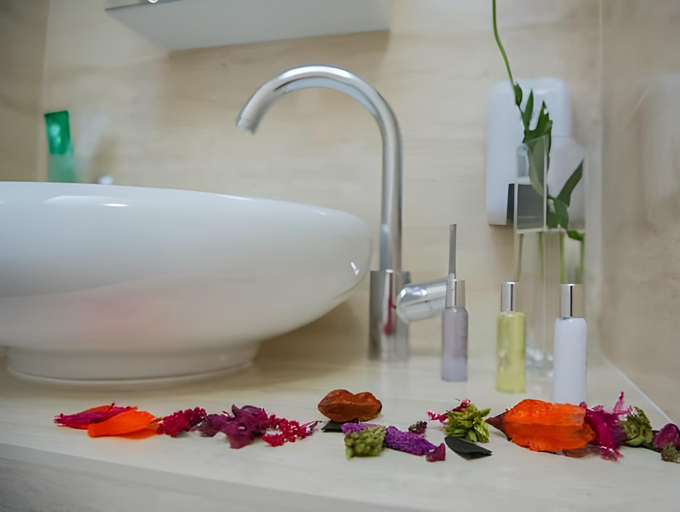 Bathroom 4, Lisova Pisnia Resort Hotel, Drohobyts'ka