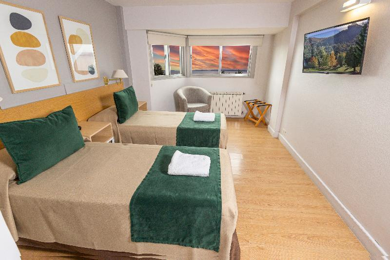 Bedroom 3, Hotel Plaza Bariloche, Bariloche