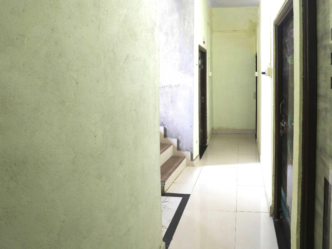 Others 3, Hotel O Celebrity, Chandrapur