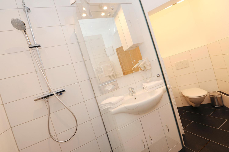Bathroom 3, Haus Kleiner Turm, Bludenz