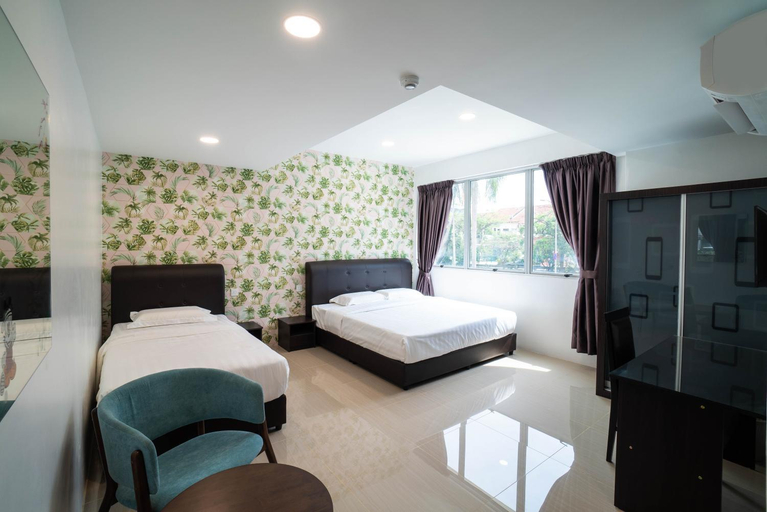 Bedroom 2, Crystal Garden Hotel (Tasik Selatan), Kuala Lumpur
