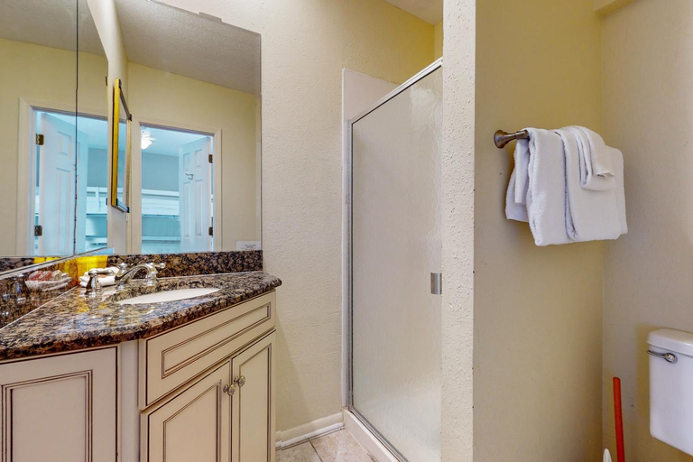 Bathroom 3, Aegean 330, Okaloosa