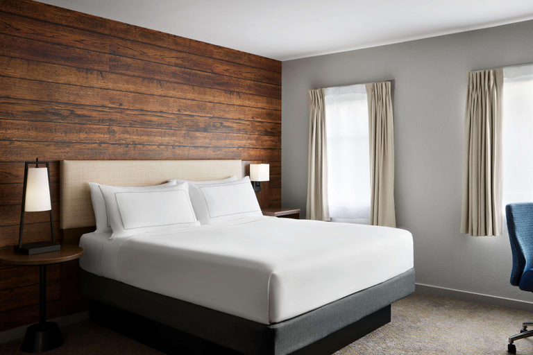 Bedroom 3, Killington Mountain Lodge, Tapestry, Rutland