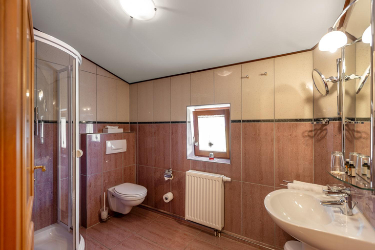 Bathroom 4