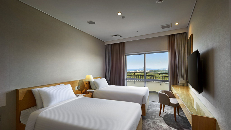 Bedroom 4, ANA Crowne Plaza RESORT OKINAWA URUMA HILLS by IHG, Onna