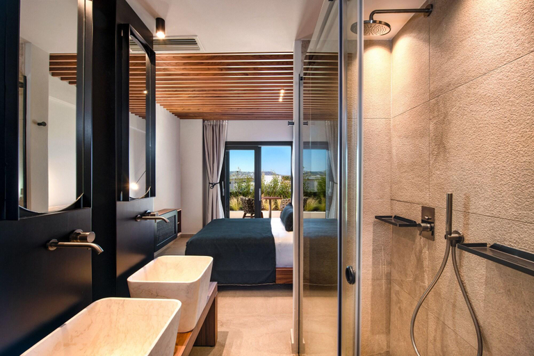 Bedroom 4, Uma Ray Suites, South Aegean
