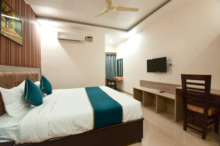 Others 2, Treebo Advantage Inn, Kaushambi