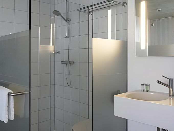 Bathroom 4, Hotel Banks, Antwerpen