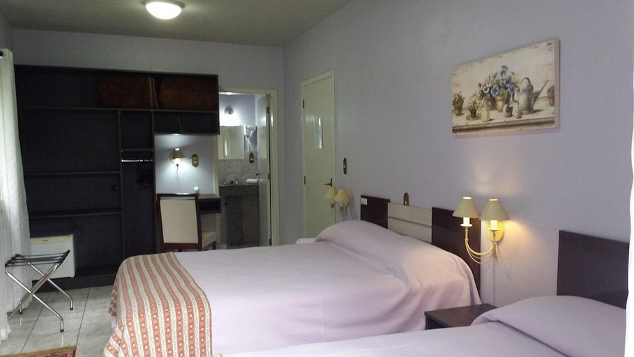 Bedroom 2, Pousada Camponesa, Picada Café