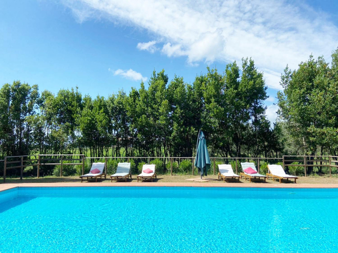 Others 2, Relais Casale Il Poggetto - OLEANDRI by Zoom In Earth, Livorno