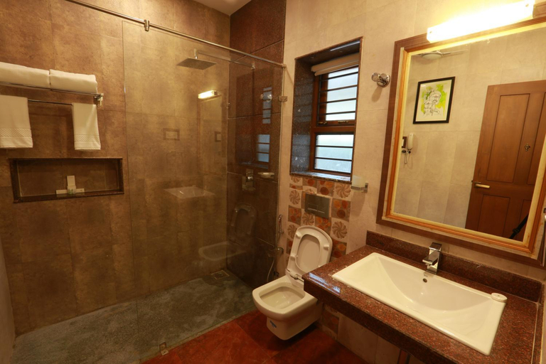 Bathroom, Kyriad Prestige Mayapuri Amira by OTHPL, Thanjavur