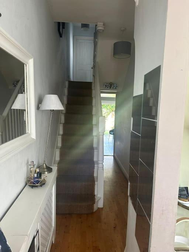 Others 3, My Sky - Serviced House well situated, London