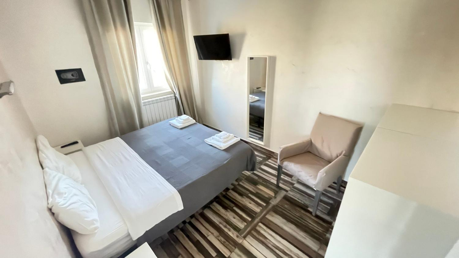 Others 5, Bed and Breakfast Mezzanotte, Potenza