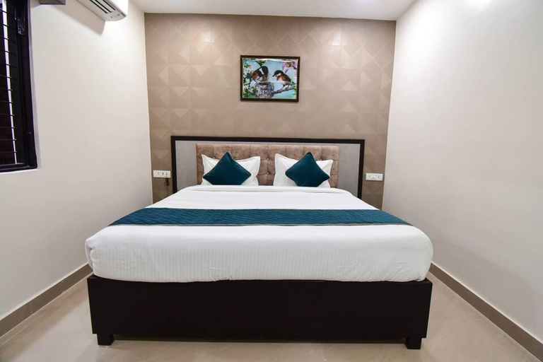 Others 3, Treebo Advantage Inn, Kaushambi