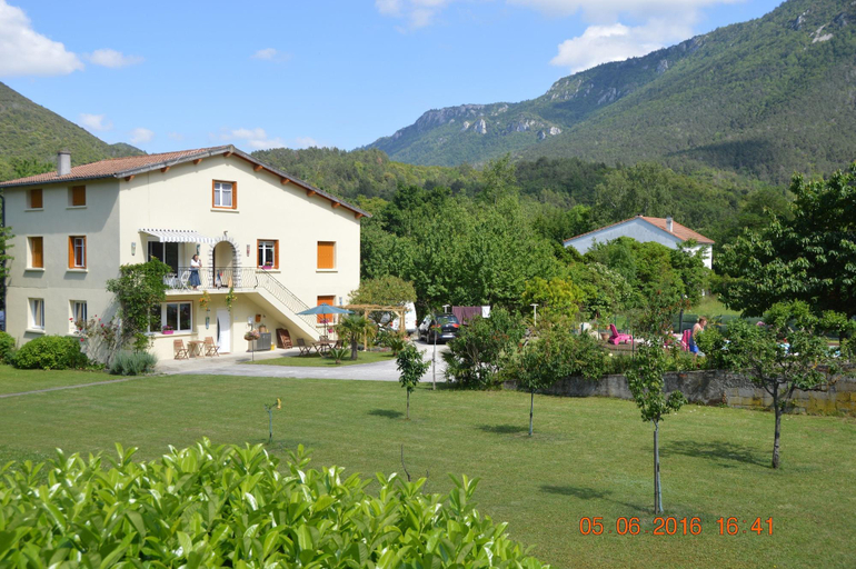 Exterior & Views 2, La Riviere Lune Chambre D'Hote, Aude