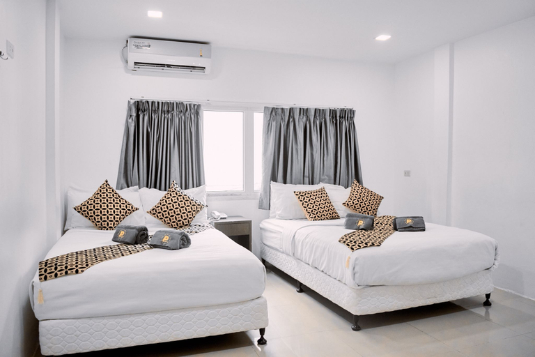 Bedroom 4, Papaji Inn, Ratchathewi