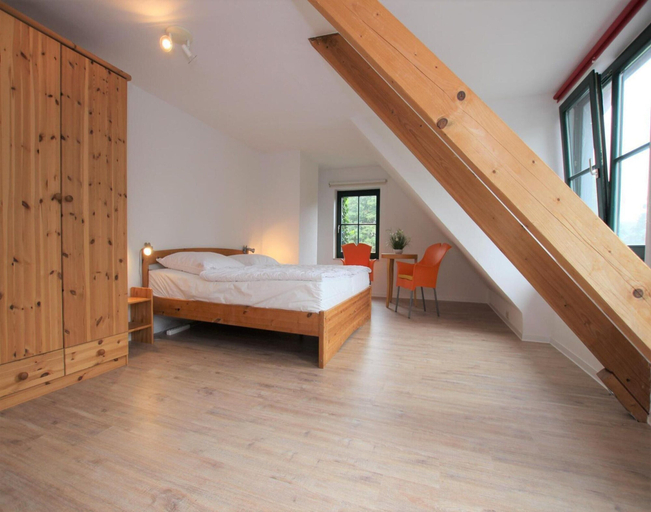Room 2, Doppelhaushalfte, Glave, Rostock