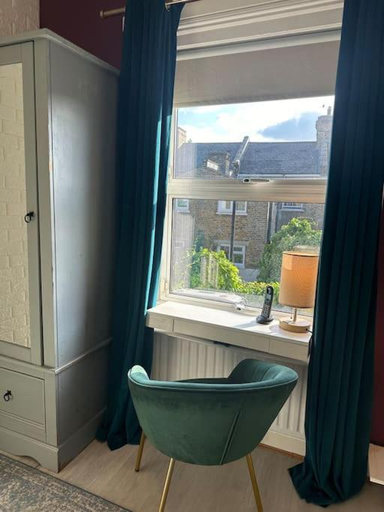 Others 2, My Sky - Serviced House well situated, London