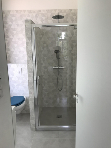 Bathroom 4, Domaine De Selhac, Hérault