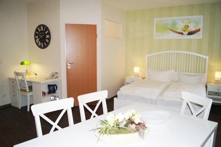Bedroom 2, REGIOHOTEL Pfälzer Hof Wernigerode, Harz