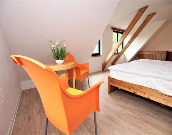 Room 5, Doppelhaushalfte, Glave, Rostock