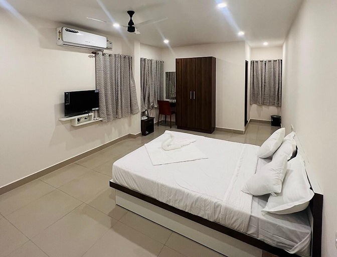 Others 5, Heres Haut Residency, Ernakulam