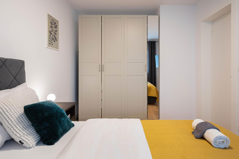 Bedroom 4, Design 2BDR Apartment with Balcony- FREE PARKING, Zagreb